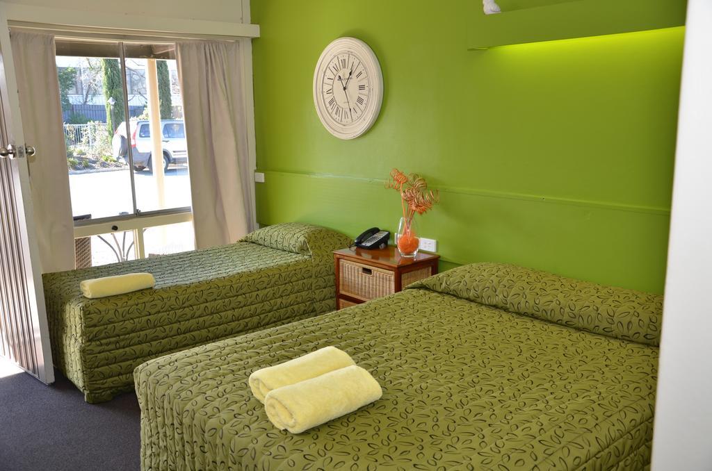 Warwick Motor Inn Ngoại thất bức ảnh