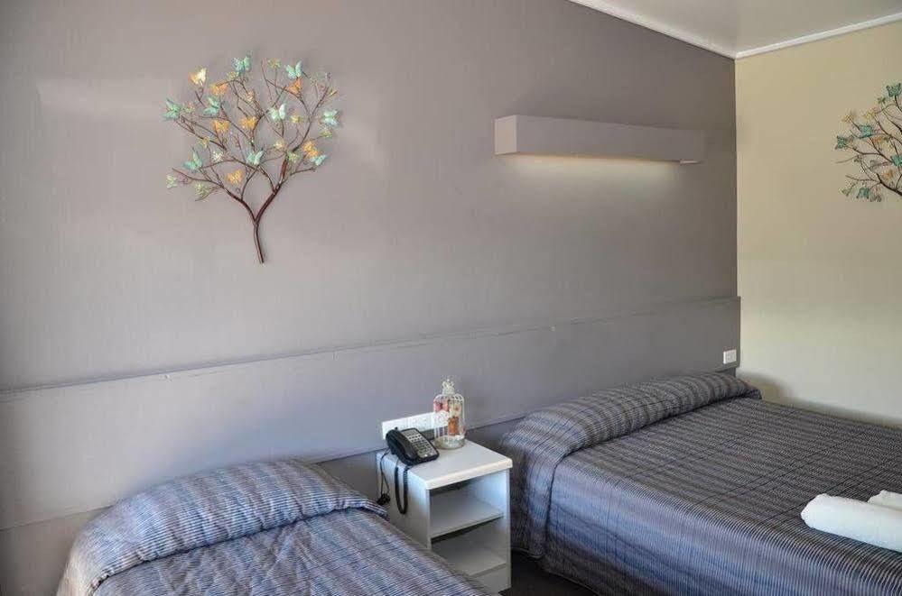 Warwick Motor Inn Ngoại thất bức ảnh